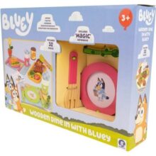Alternative view of Bluey Wooden Dine with Bluey Play Set