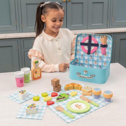 Bluey Wooden Picnic Set - Image 5