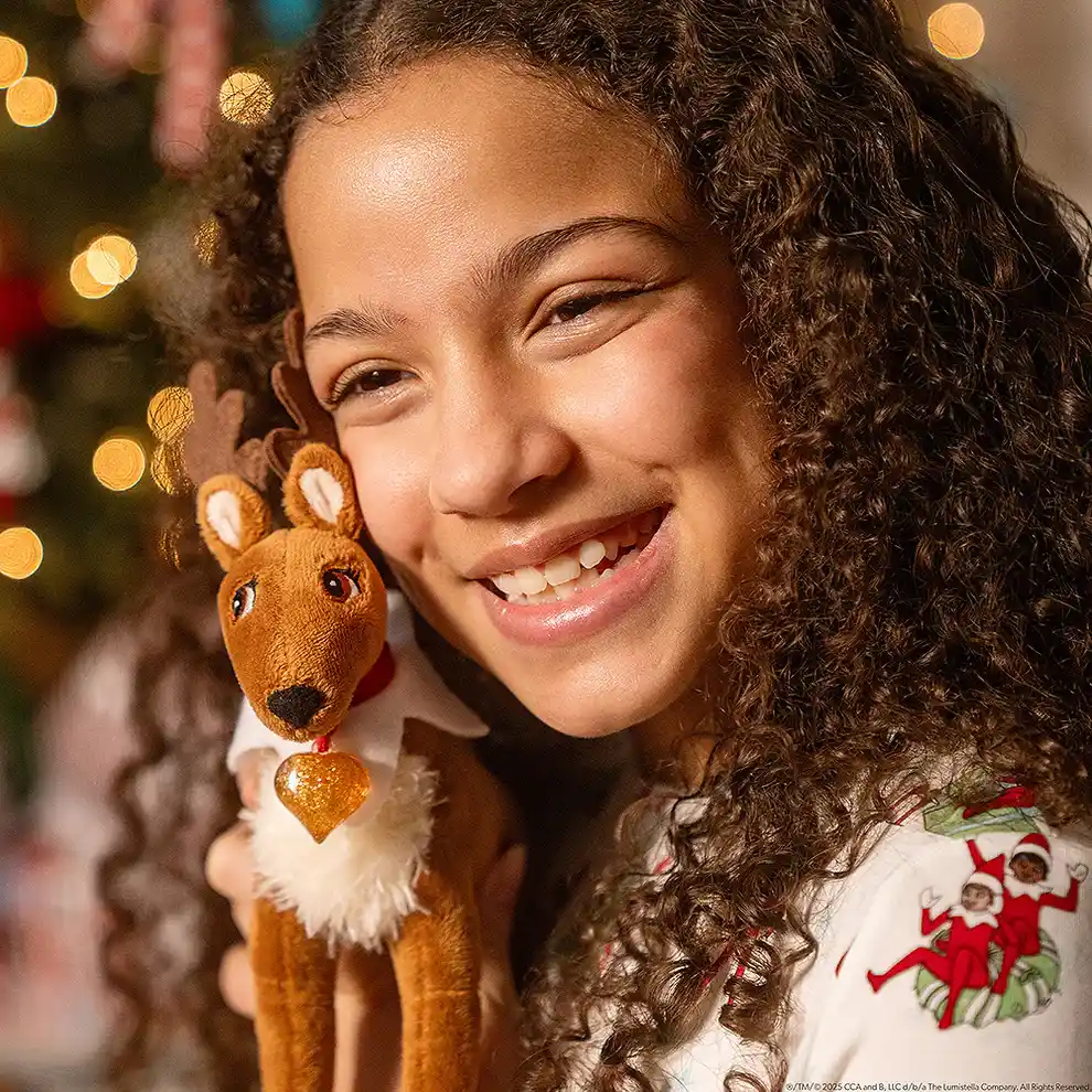 Elf Pets A Reindeer Tradition – Storybook and Plush Set - Image 2