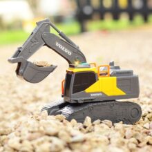 Dickie Construction Volvo Tracked Excavator Toy 23cm 11 Dickie Construction Volvo Tracked Excavator Toy 23cm