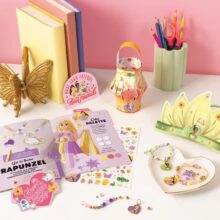 Make It Real Disney Princess Sticker Story and Bracelet Kit 94 Piece 12 Make It Real Disney Princess Sticker Story and Bracelet Kit 94 Piece - Image 6