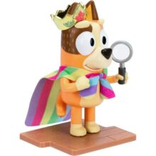 Alternative view of Bluey Studio Collection S15 Figure Queen Chilli
